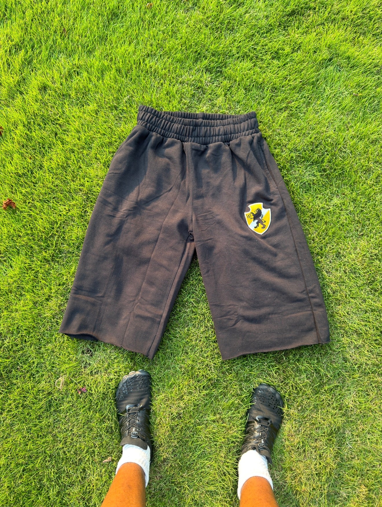 black beatles sweatshorts